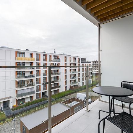 Premium Apartments Poznan Airport By Noclegi Renters Esterno foto