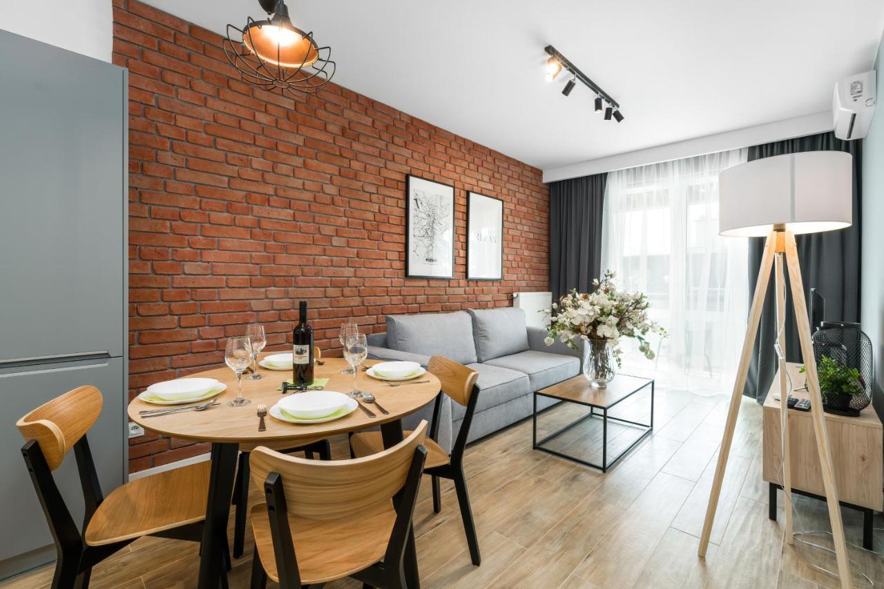 Premium Apartments Poznan Airport By Noclegi Renters Esterno foto