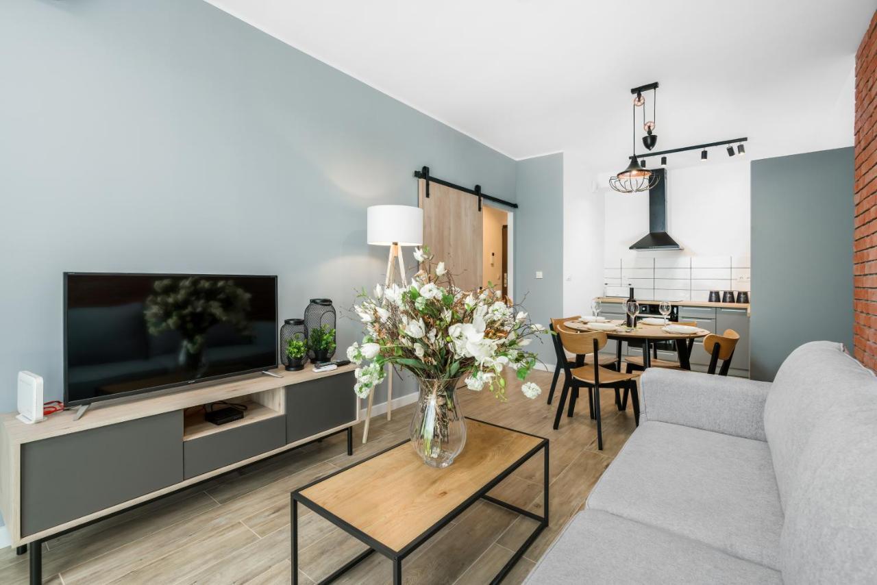 Premium Apartments Poznan Airport By Noclegi Renters Esterno foto