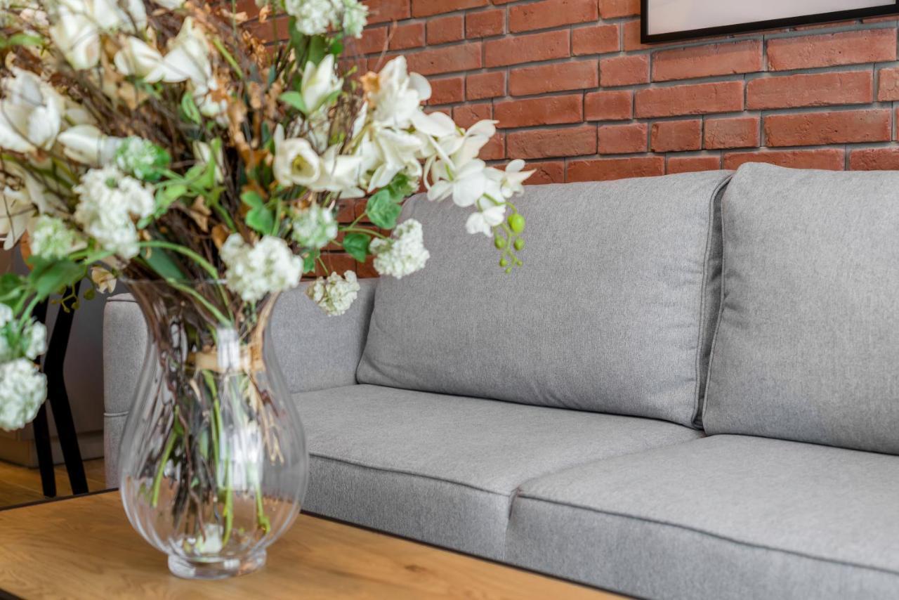Premium Apartments Poznan Airport By Noclegi Renters Esterno foto