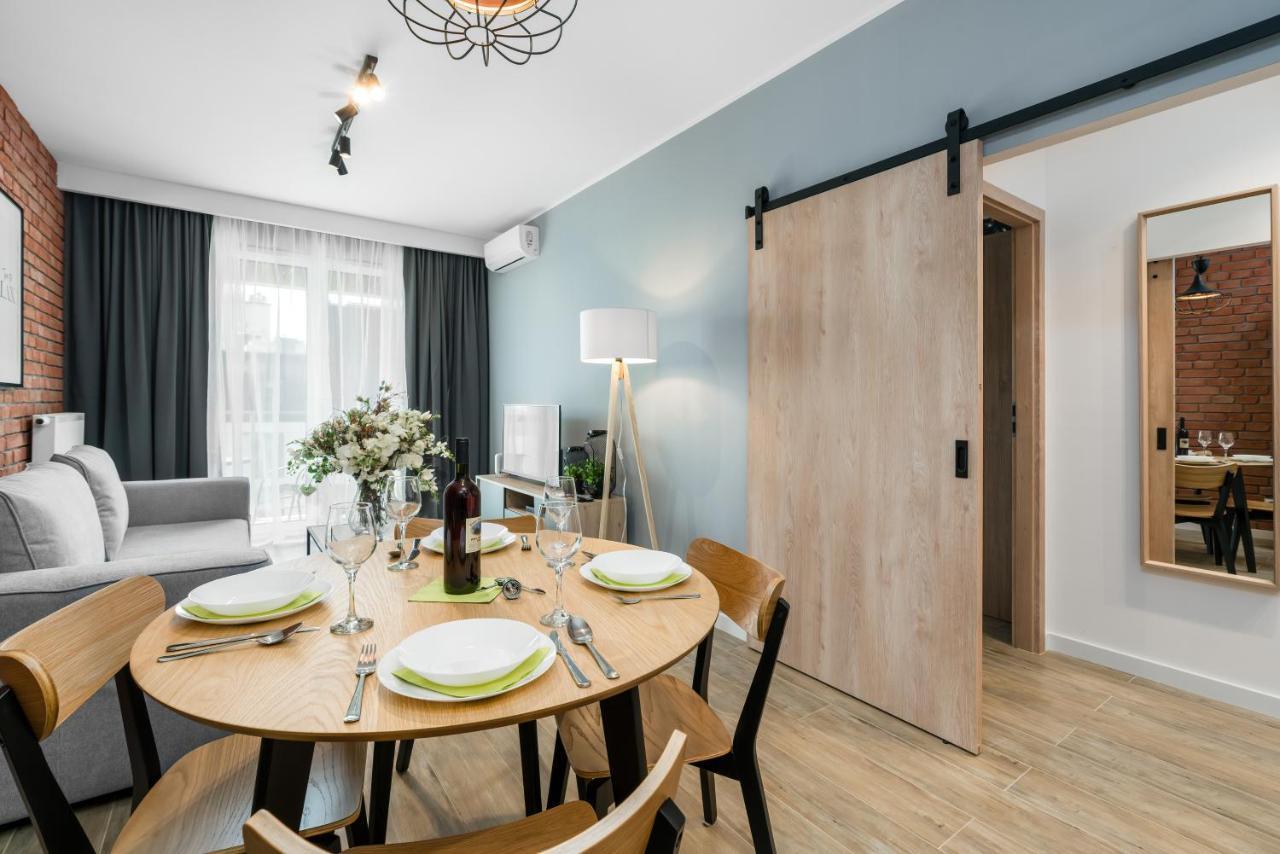 Premium Apartments Poznan Airport By Noclegi Renters Esterno foto