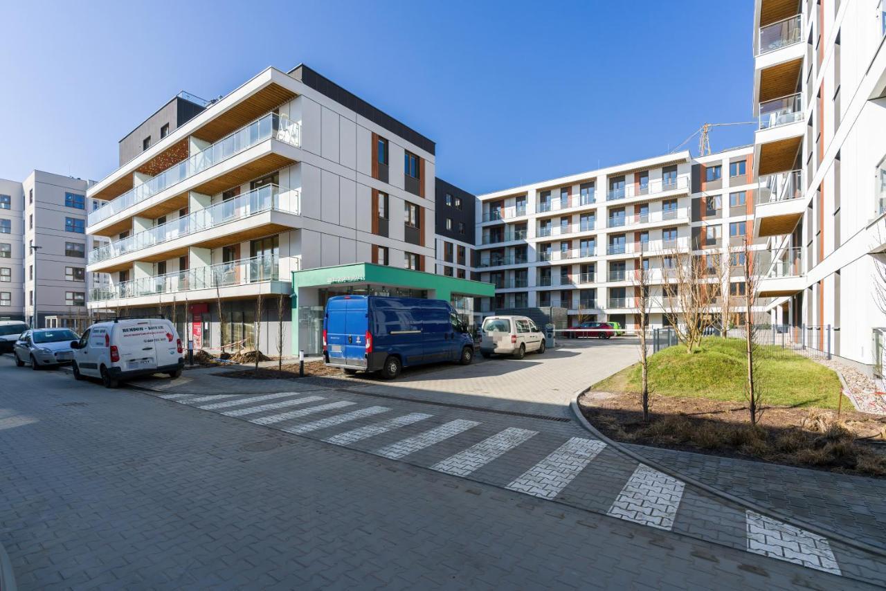 Premium Apartments Poznan Airport By Noclegi Renters Esterno foto