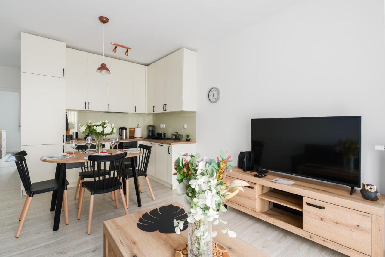 Premium Apartments Poznan Airport By Noclegi Renters Esterno foto