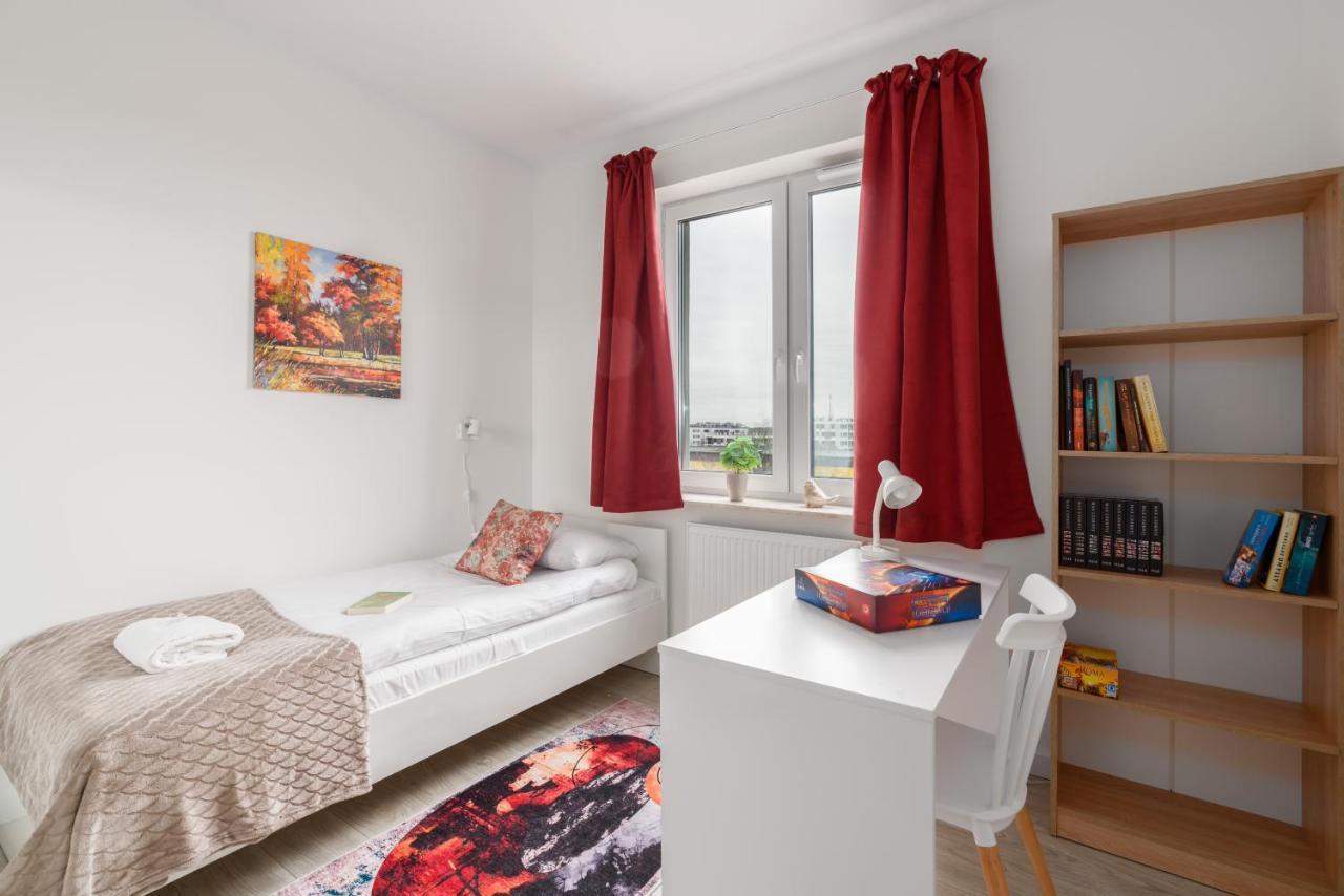 Premium Apartments Poznan Airport By Noclegi Renters Esterno foto